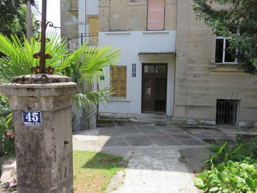 Studio apartment Karin in center, with terrace and spectacular sea view