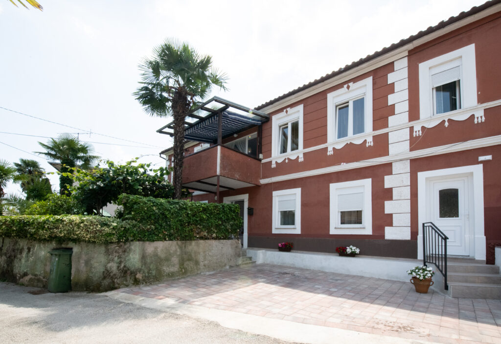 Apartment Emili